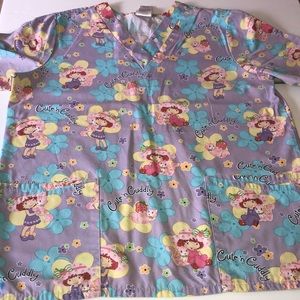 👩🏽‍⚕️💉 🍓 Strawberry Shortcake Scrub top